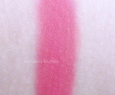 burberry coral pink blush swatch